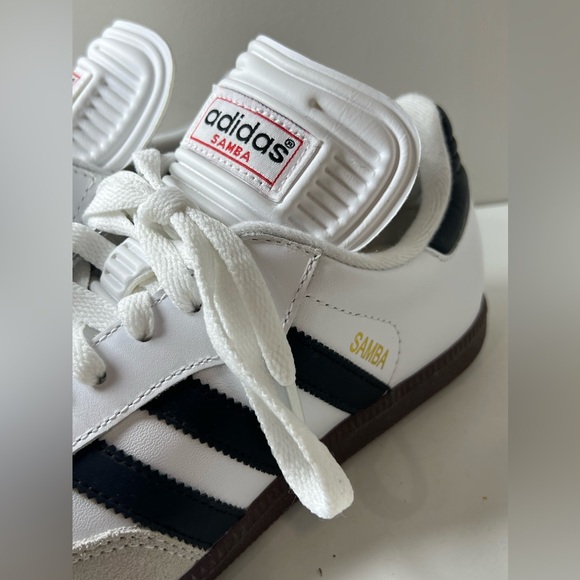 Brand New Men’s Adidas Samba Indoor Soccer Size US 7 White Black Suede Shoe - Picture 4 of 12